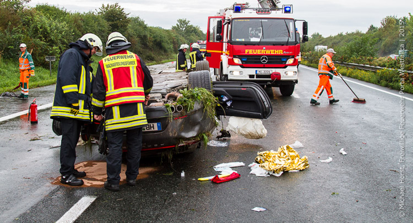 20150915-hallo-minden-unfall-porsche-bab-2-porta-westfalica