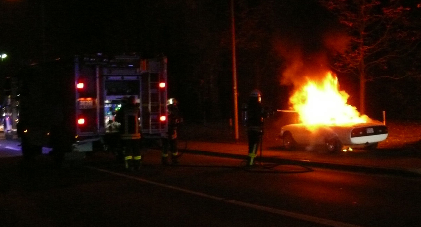 20151005-hallo-minden-brand-pkw