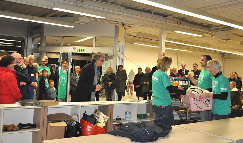 20160119-hallo-minden-eroeffnung-kleiderkammer-hope20160119-hallo-minden-eroeffnung-kleiderkammer-hope