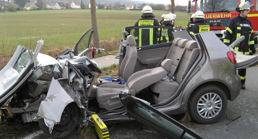 Pkw-Fahrer verstirbt nach Verkehrsunfall