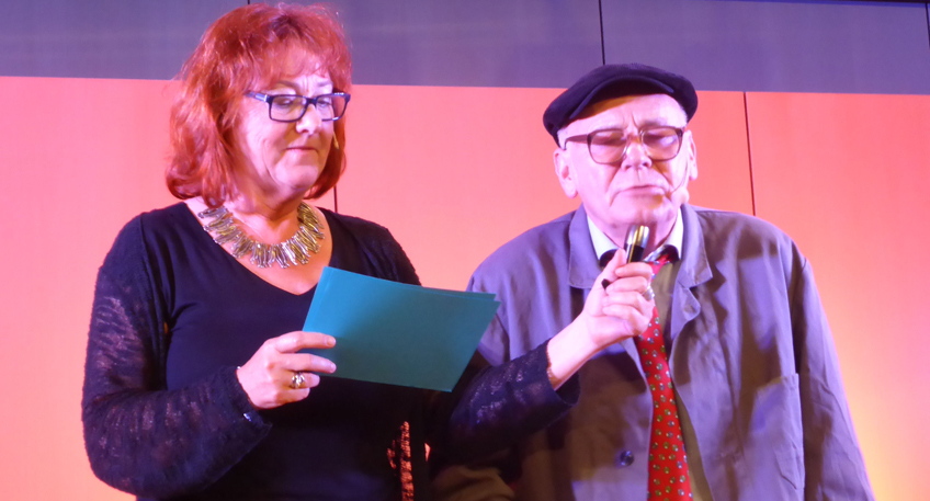 Ehrenring der Stadt für Stichlings-Gründer Birger Hausmann Ehrenring der Stadt für Stichlings-Gründer Birger Hausmann