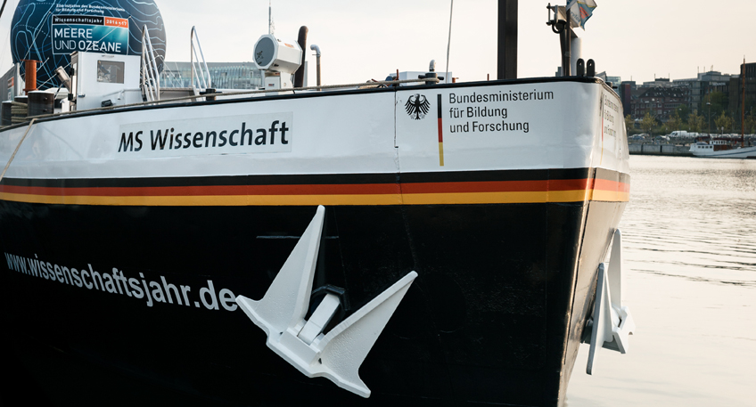 Stopp in Minden - Ausstellungsschiff auf Tour durch Deutschland