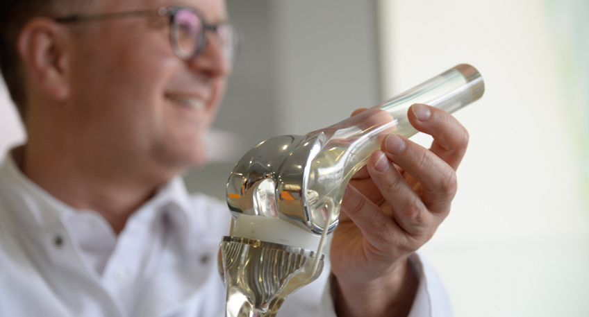 Klinikum Minden: 90-J&auml;hrige kann wieder schmerzfrei gehen