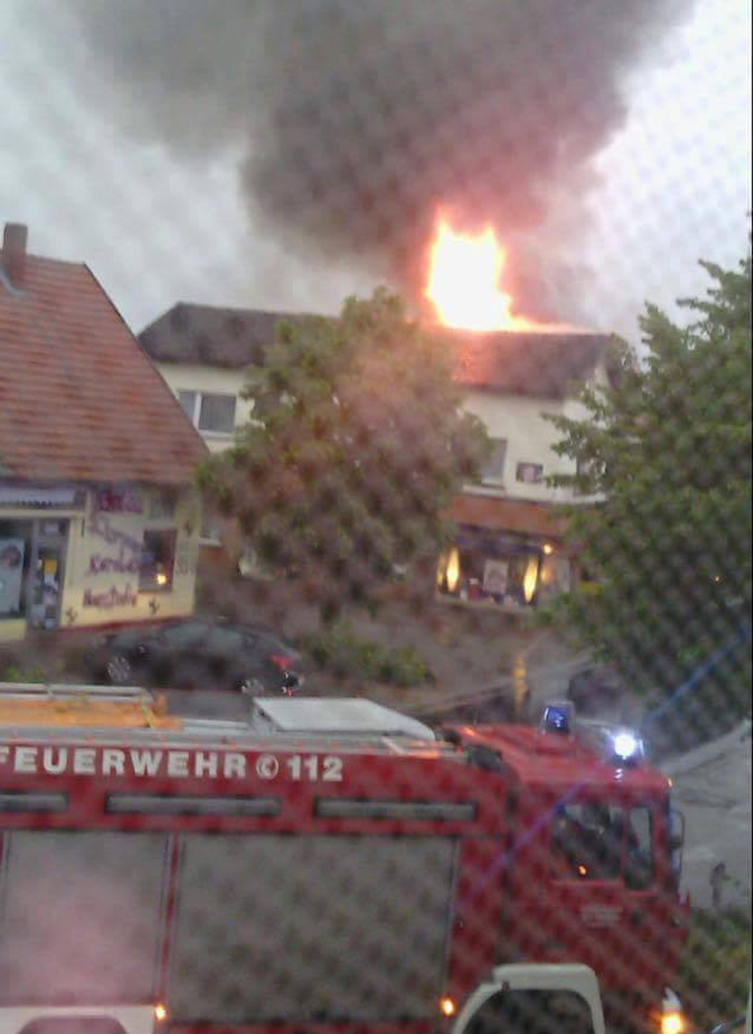 Das ist auch interessant:  Dorfinnenentwicklungskonzept für Nammen  Mindener Weserdrachencup - Noch Startplätze frei  Public Viewing in Minden - Wer guckt wo?   Schwerer Raub in zwei Fällen - Wer kennt diesen Mann?