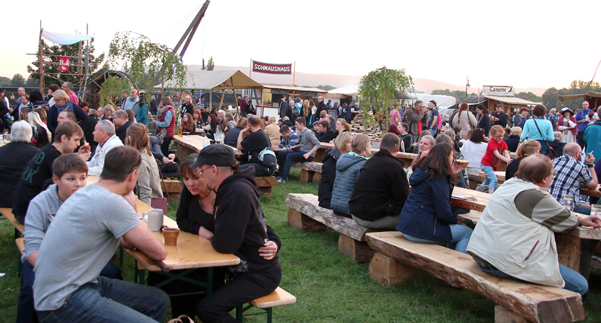 Deutschlands 6. Internationale Reeanctor-Messe in Minden