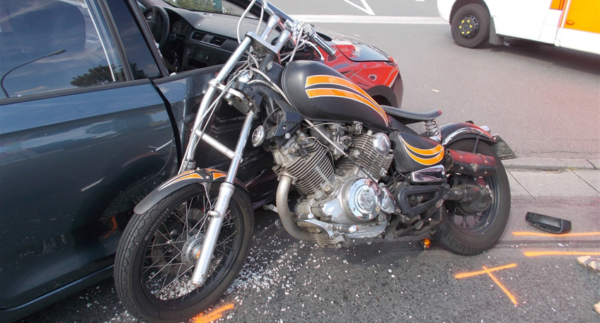 20160902 HALLO MINDEN ESPELKAMP UNFALL PKW MOTORRAD.jpg