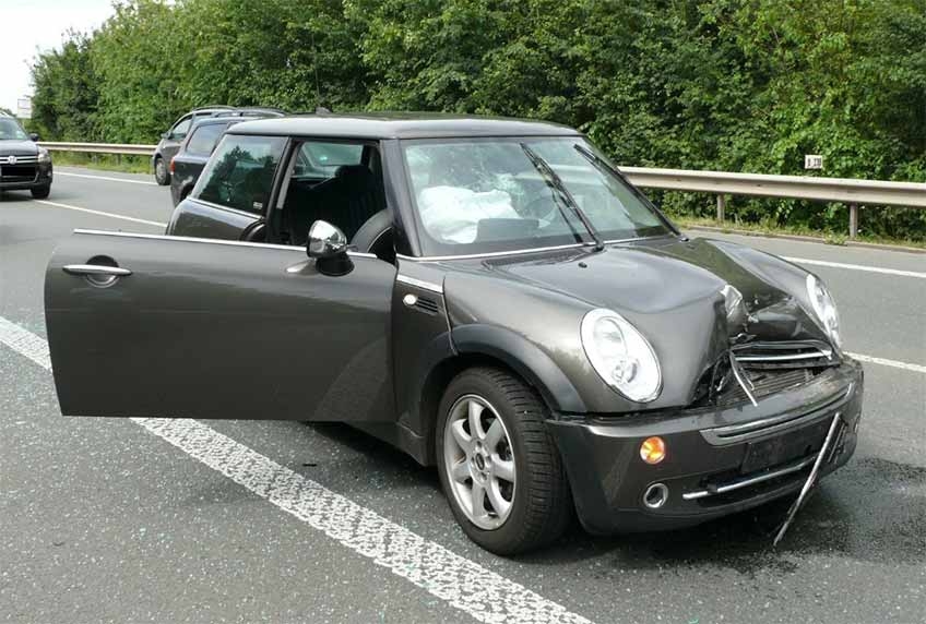 Wildschwein überquerte B239: Auffahrunfall