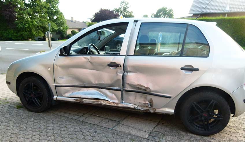 Unfall beim Ausweichen auf der Niedringhausener Straße